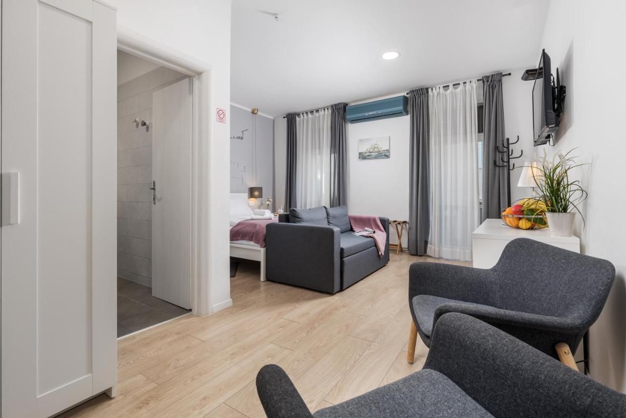 Delta Rooms Rijeka Exterior photo